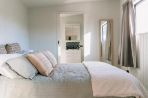 Mountain Cabin - central, cosy and cute with views